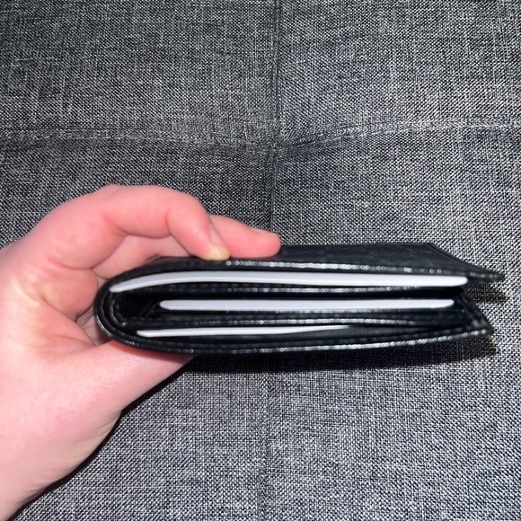 Gucci Men’s Wallet With Interlocking G - Picture 8 of 9